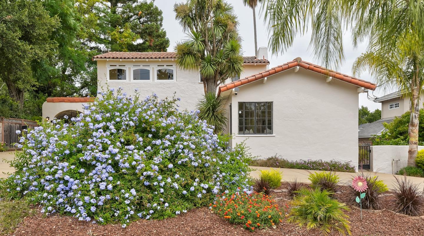125 Alturas DR