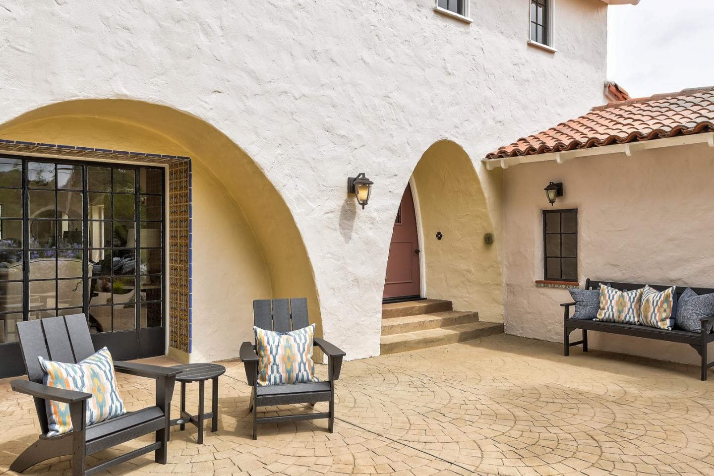 125 Alturas DR