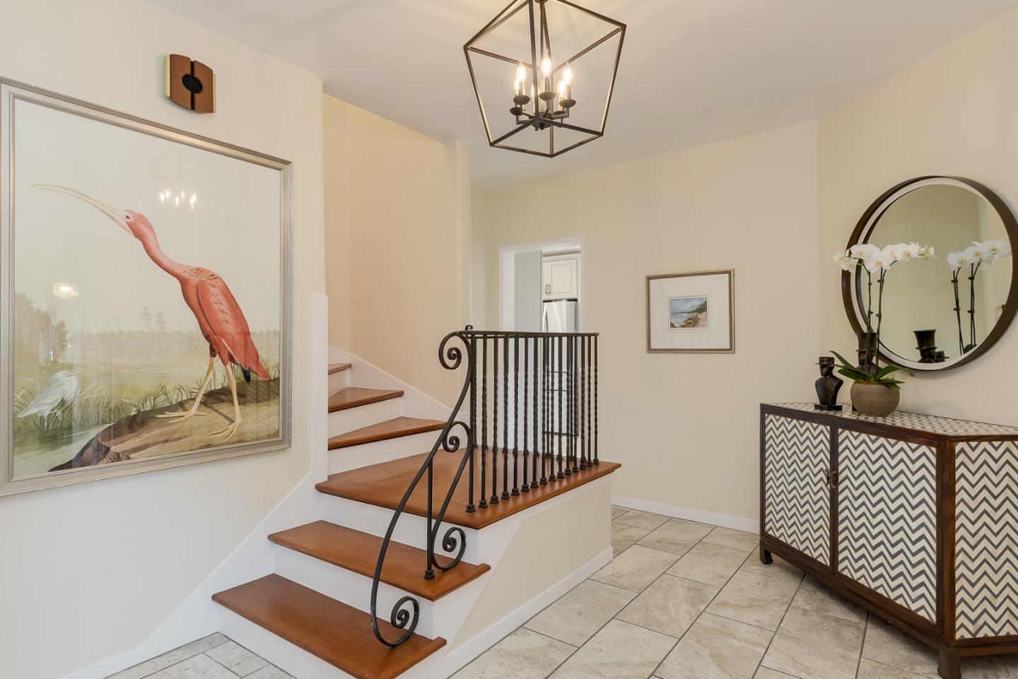 125 Alturas DR