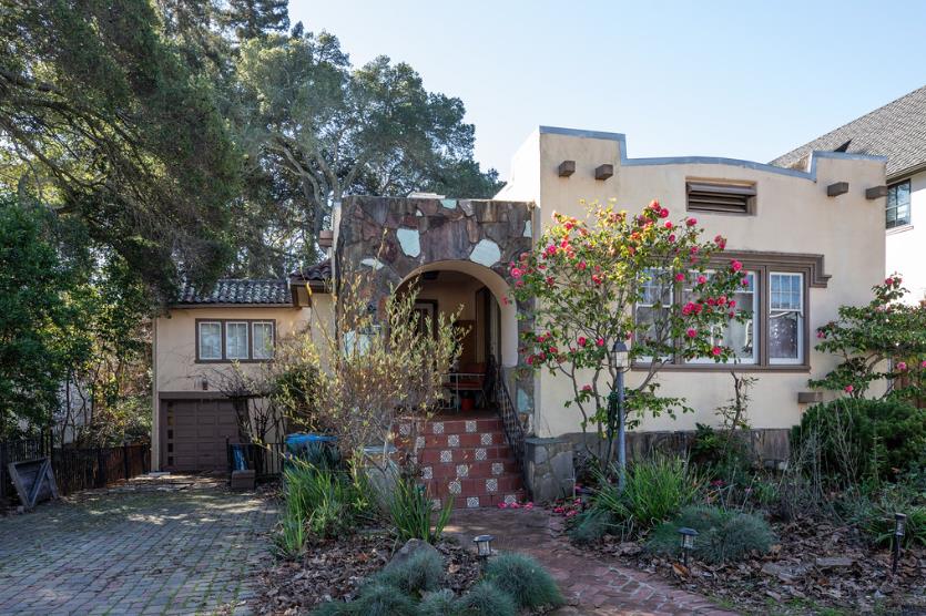 1033 Cortez AVE