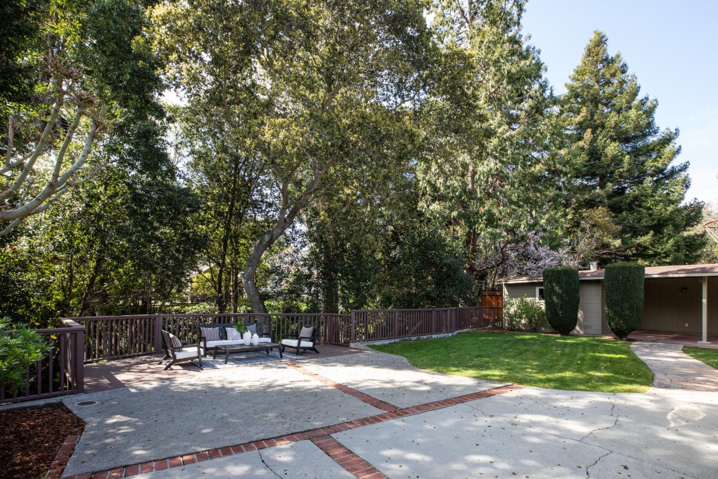 2021 Devereux DR