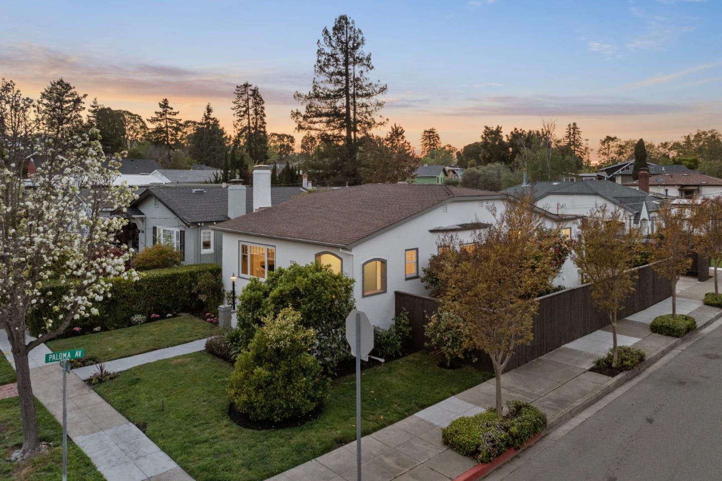 1332 Edgehill DR