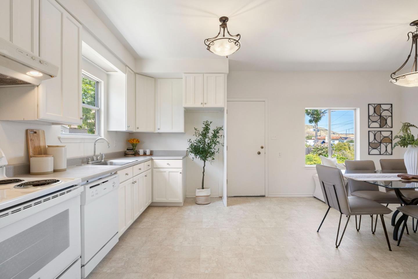 423 Walnut Avenue