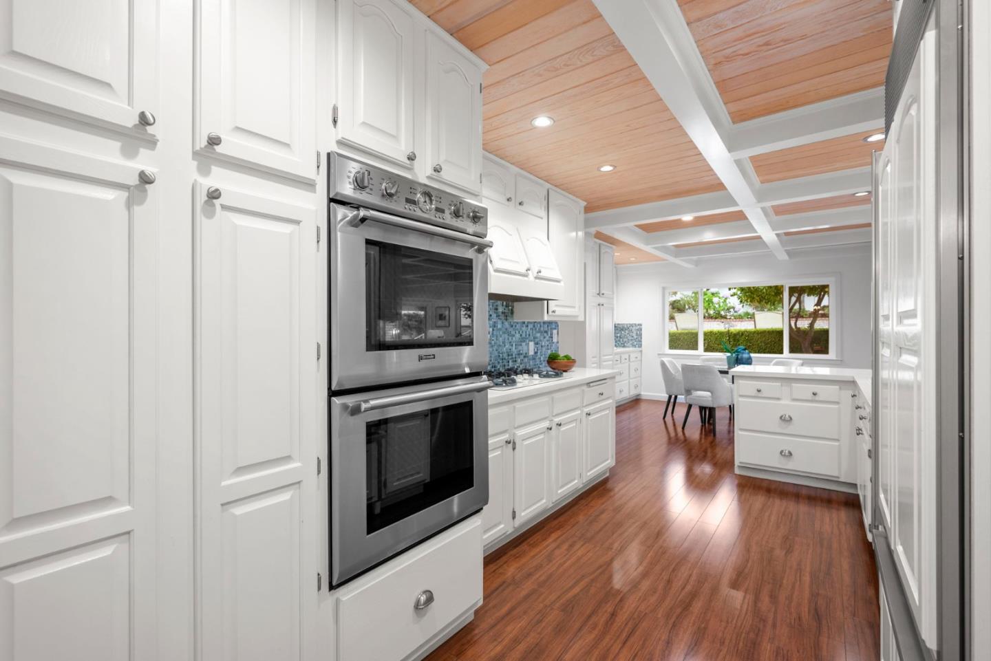 1511 La Mesa Drive