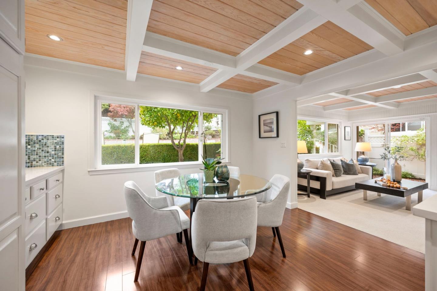 1511 La Mesa Drive