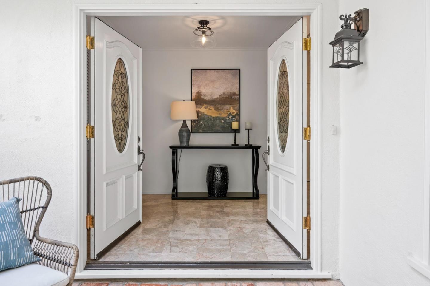 1511 La Mesa Drive