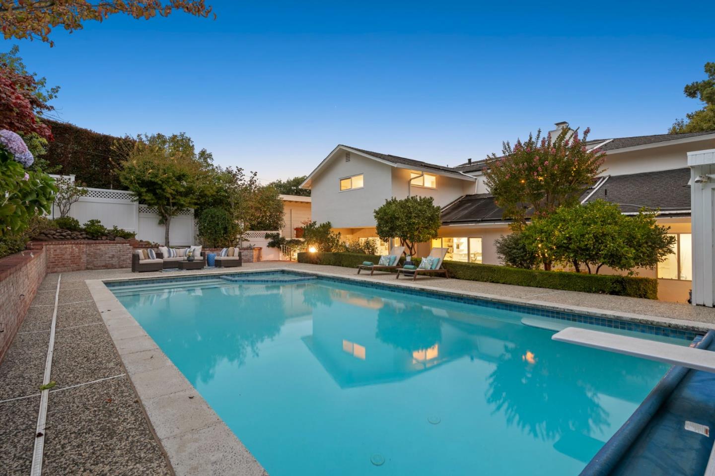 1511 La Mesa Drive