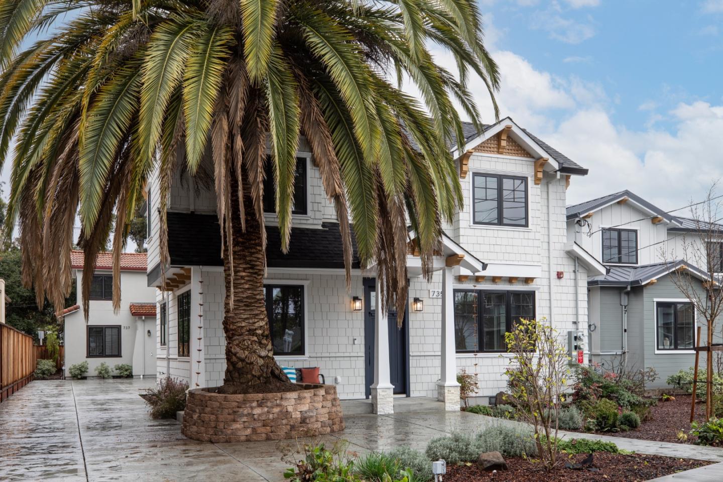 737 Linden Avenue