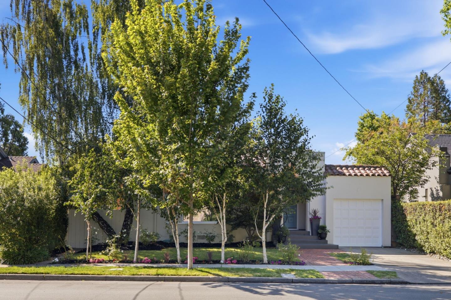 1715 Ralston AVE