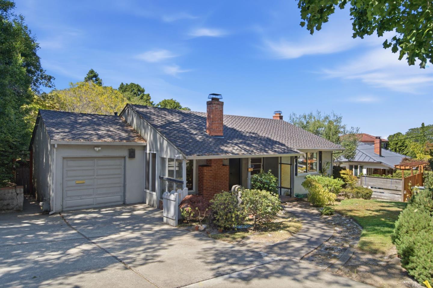720 Hacienda WAY