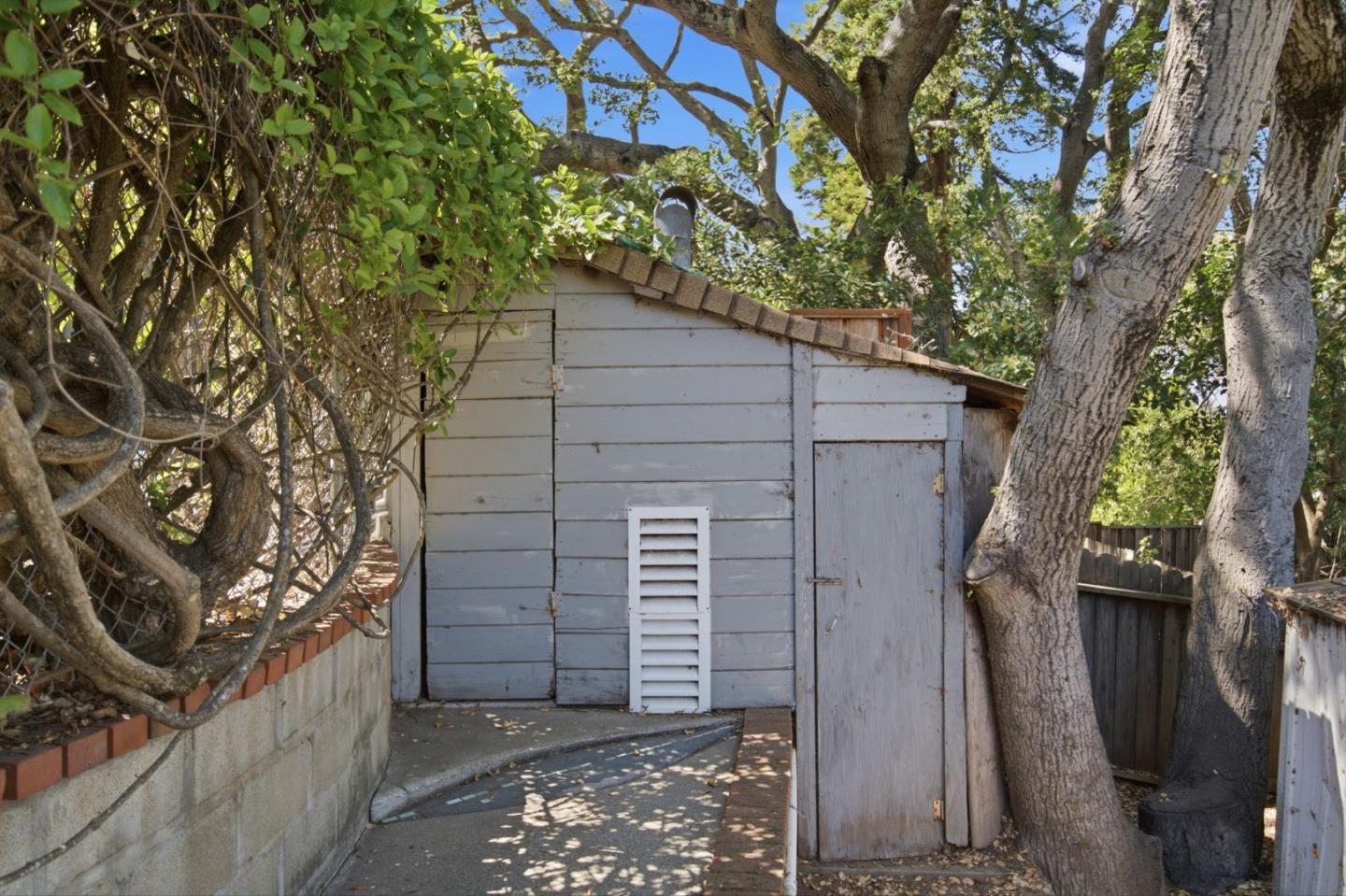 720 Hacienda WAY