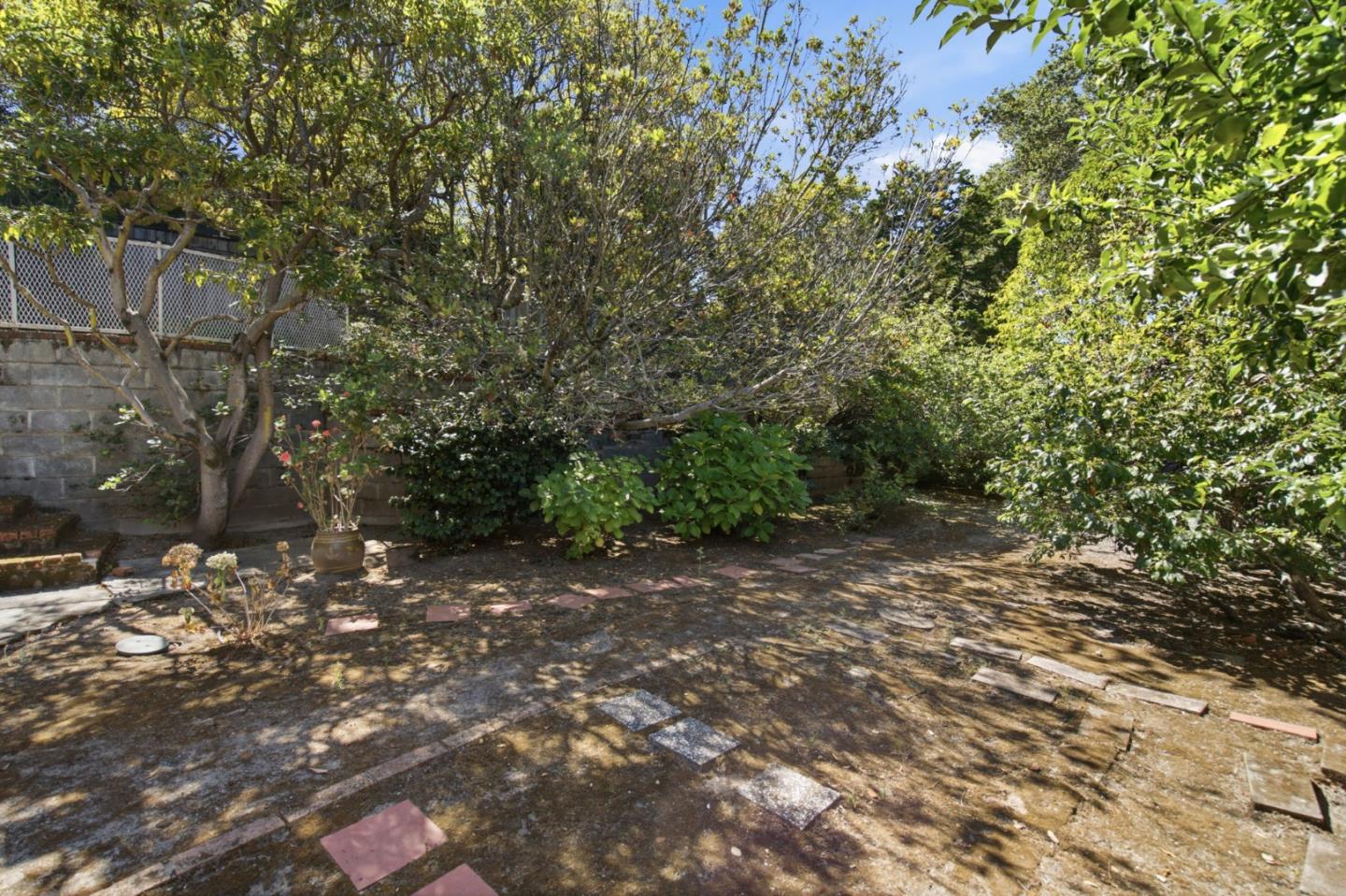 720 Hacienda WAY
