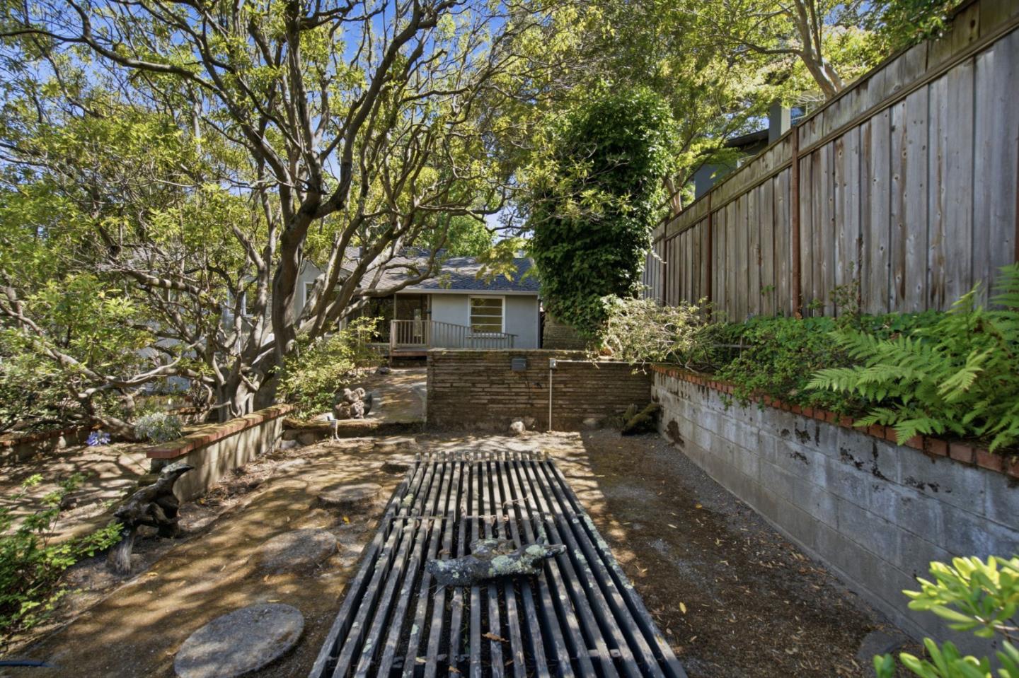 720 Hacienda WAY