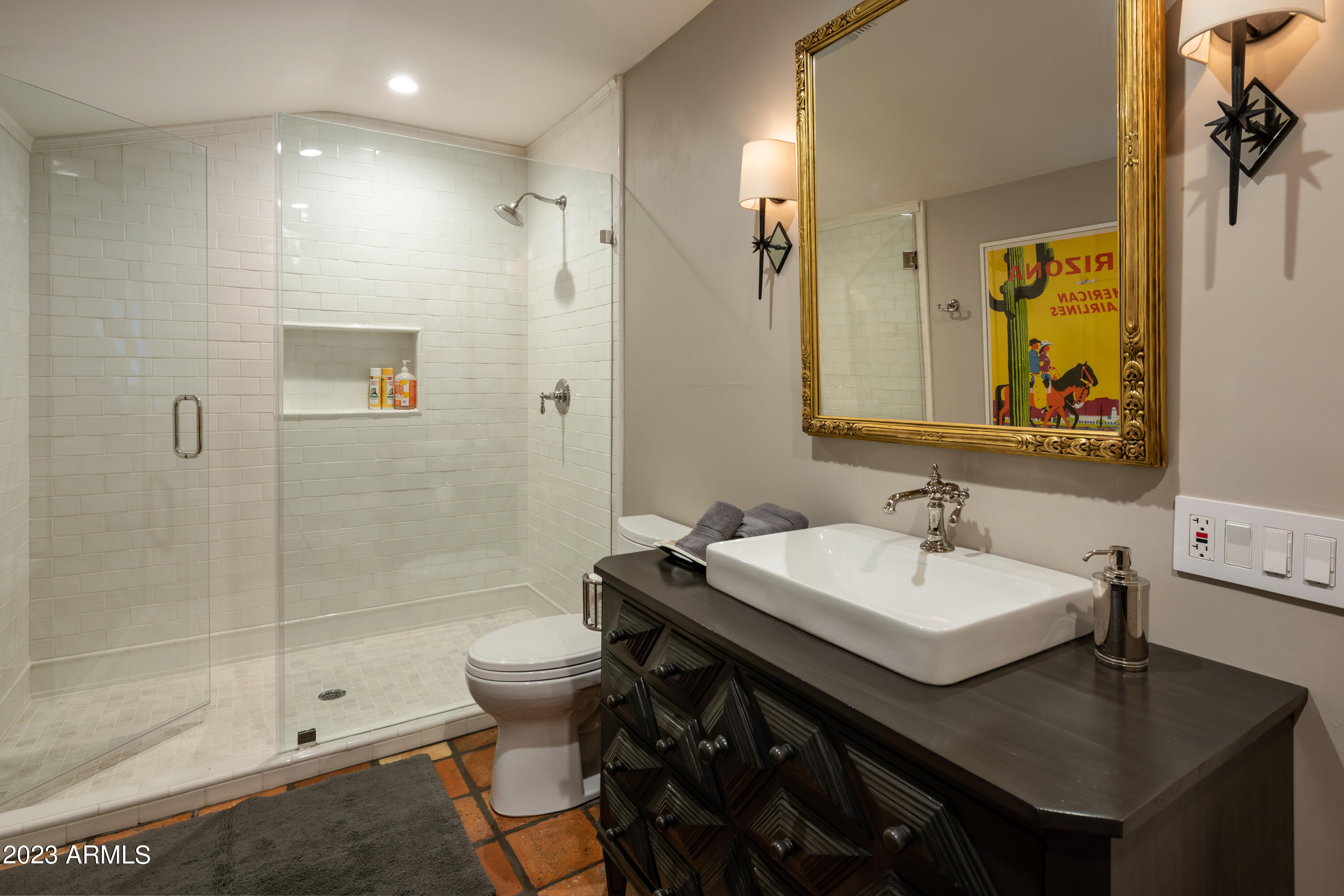 3007 N Manor Drive W