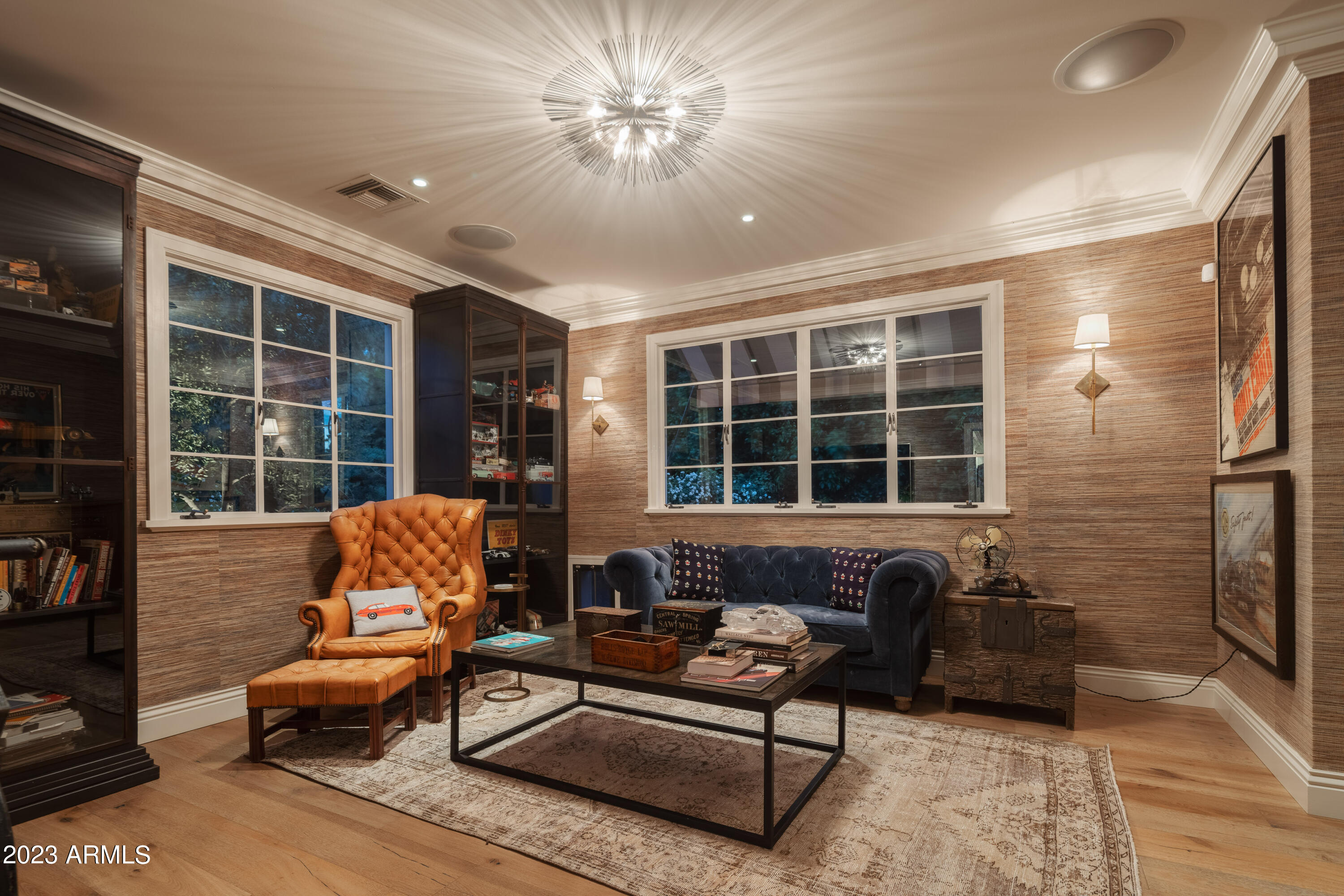 3007 N Manor Drive W