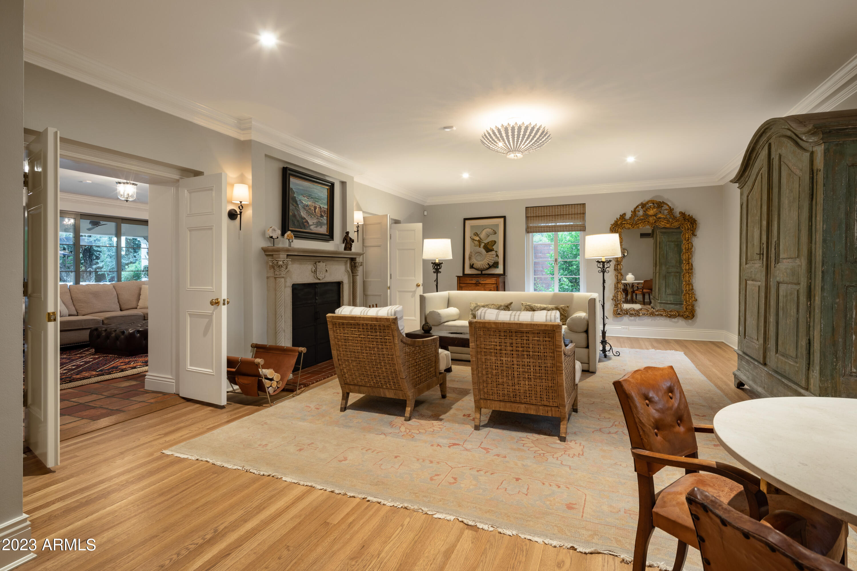 3007 N Manor Drive W