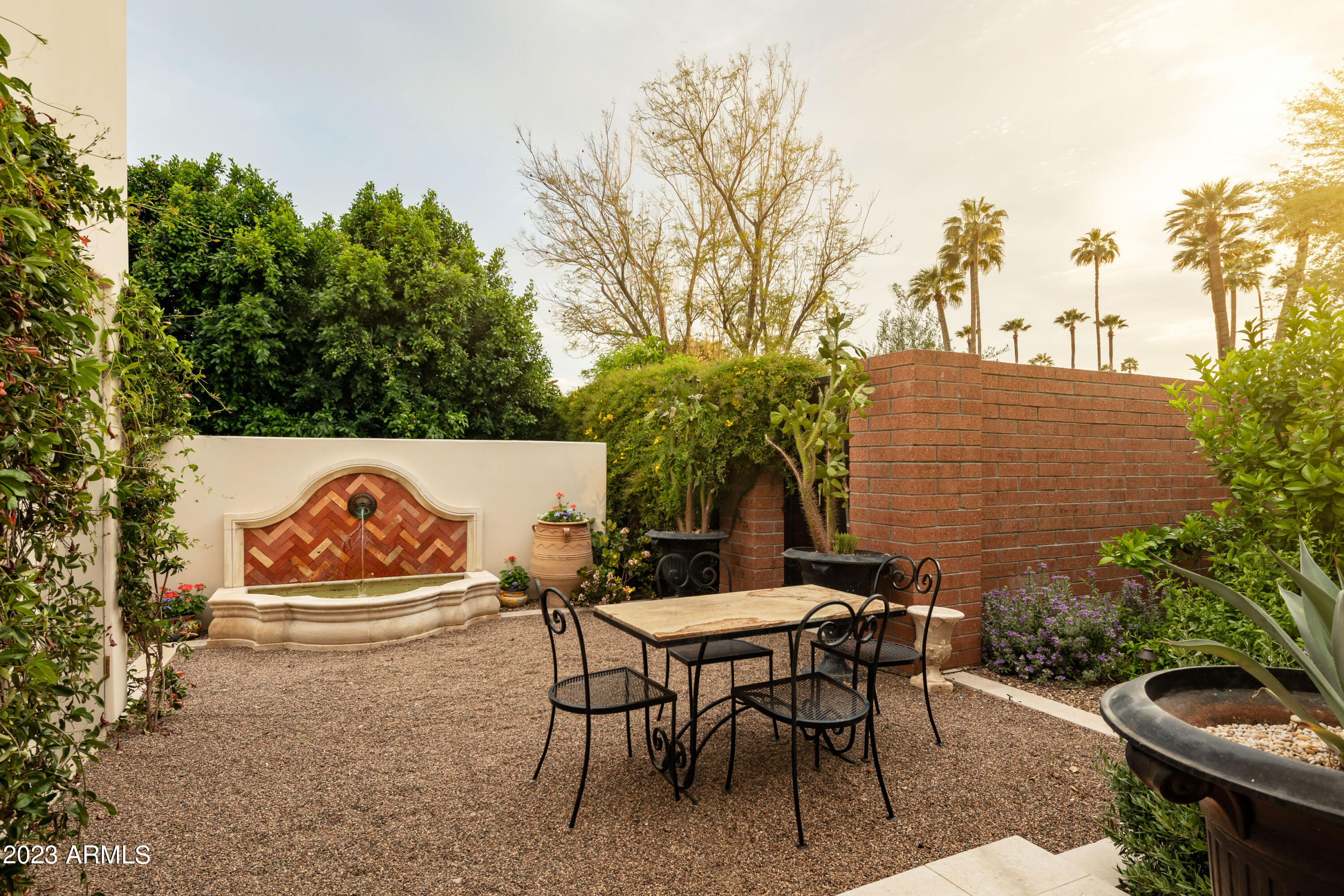 3007 N Manor Drive W