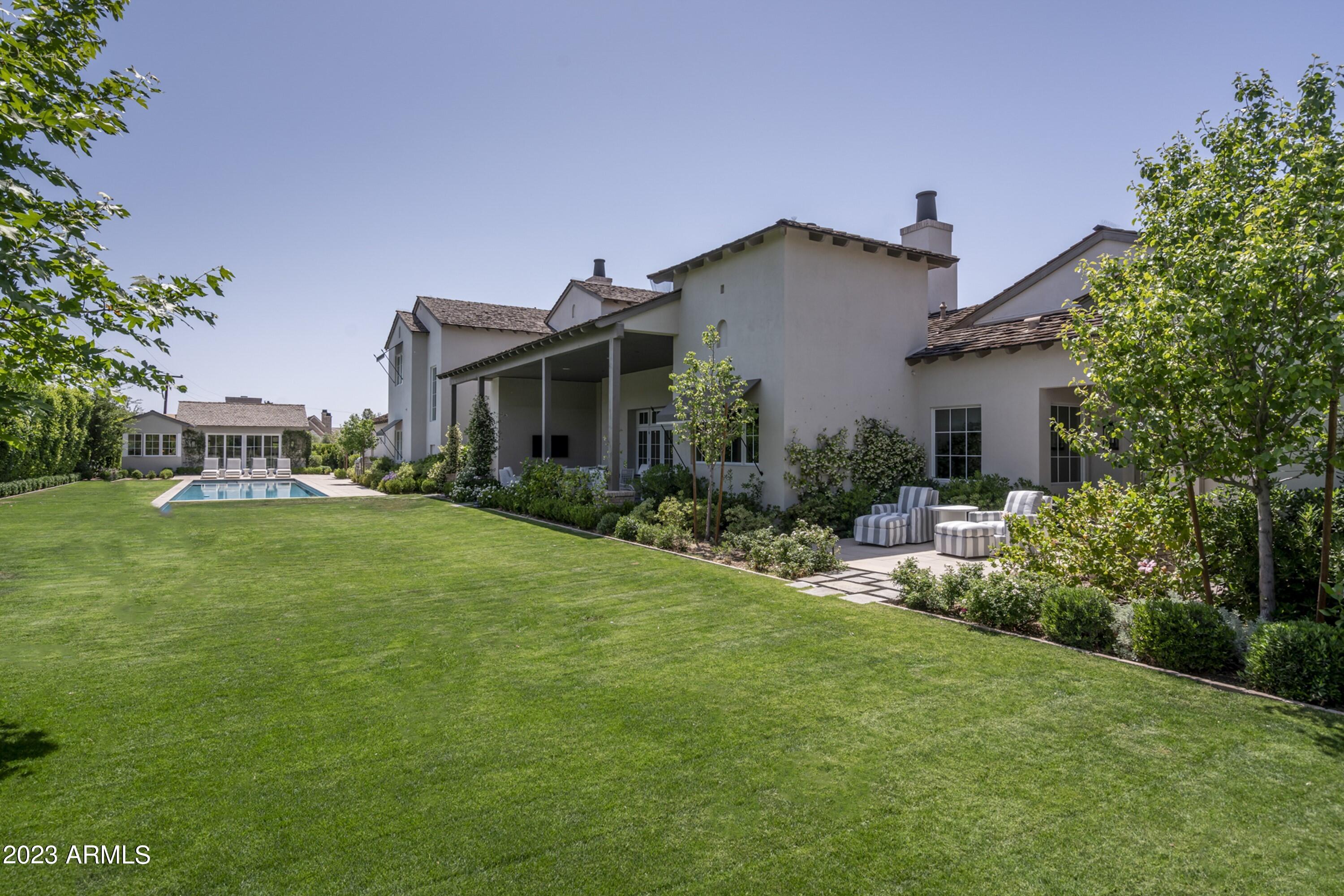 4615 N ROYAL PALM Circle