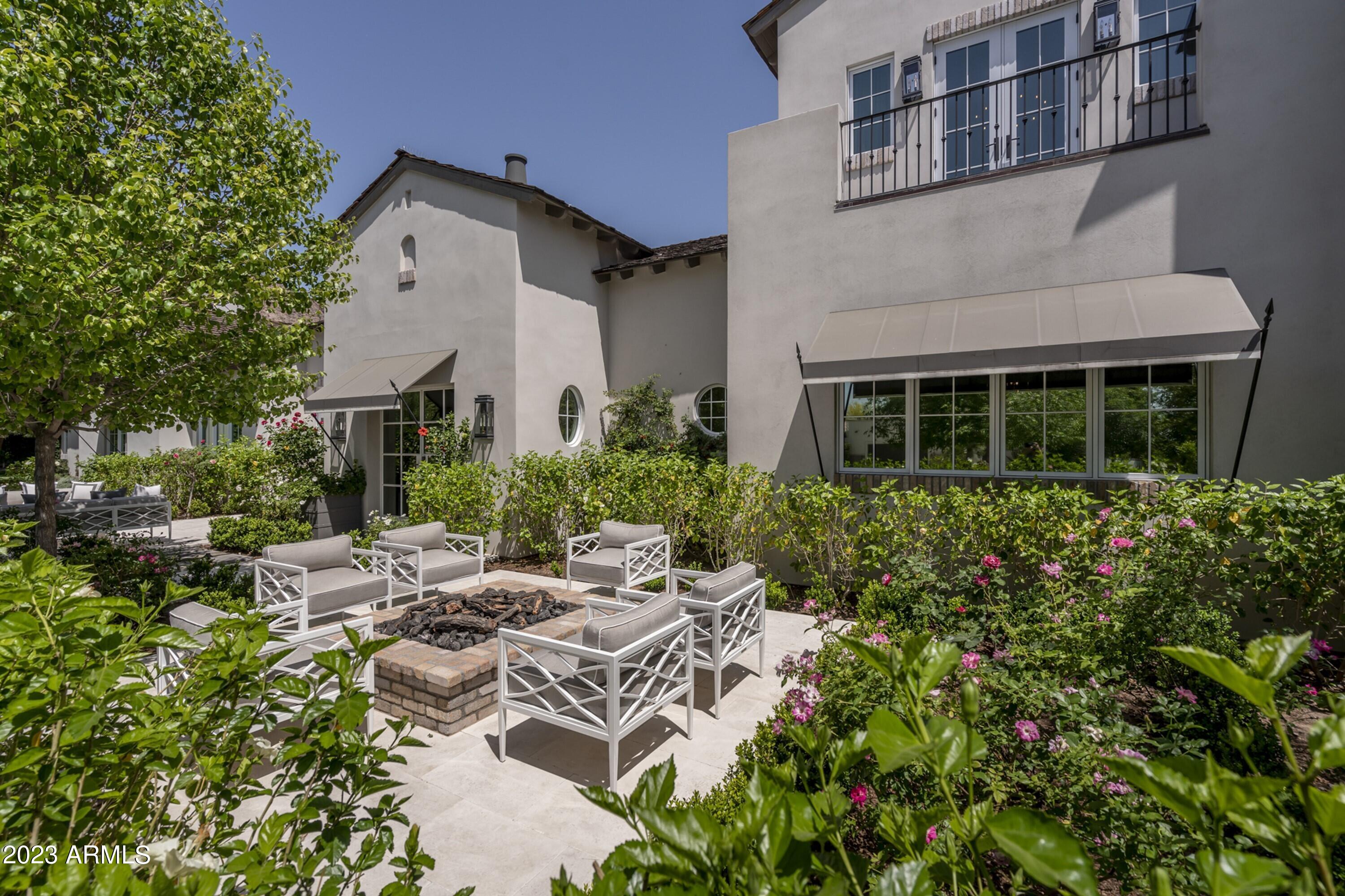 4615 N ROYAL PALM Circle