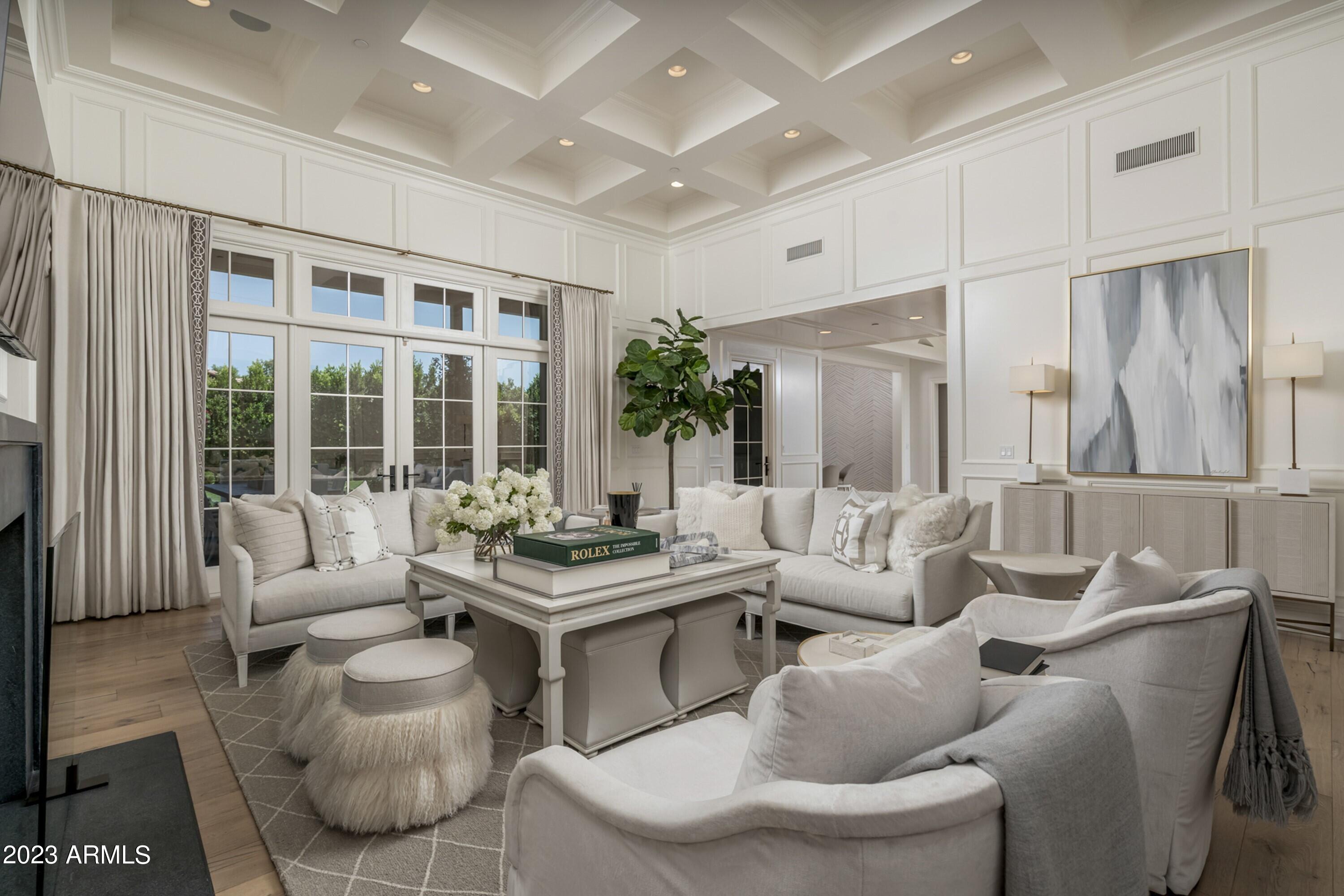 4615 N ROYAL PALM Circle