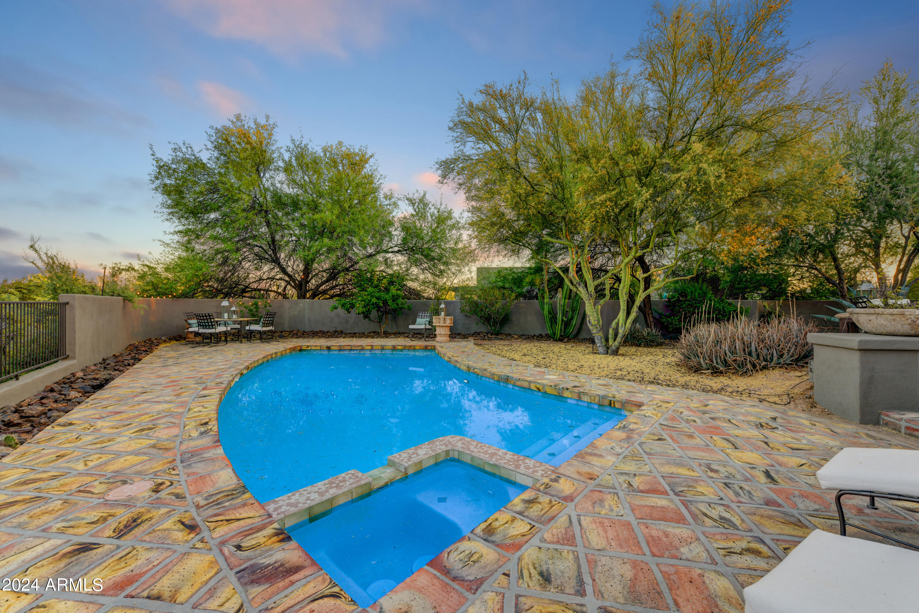 25258 N RANCH GATE Road
