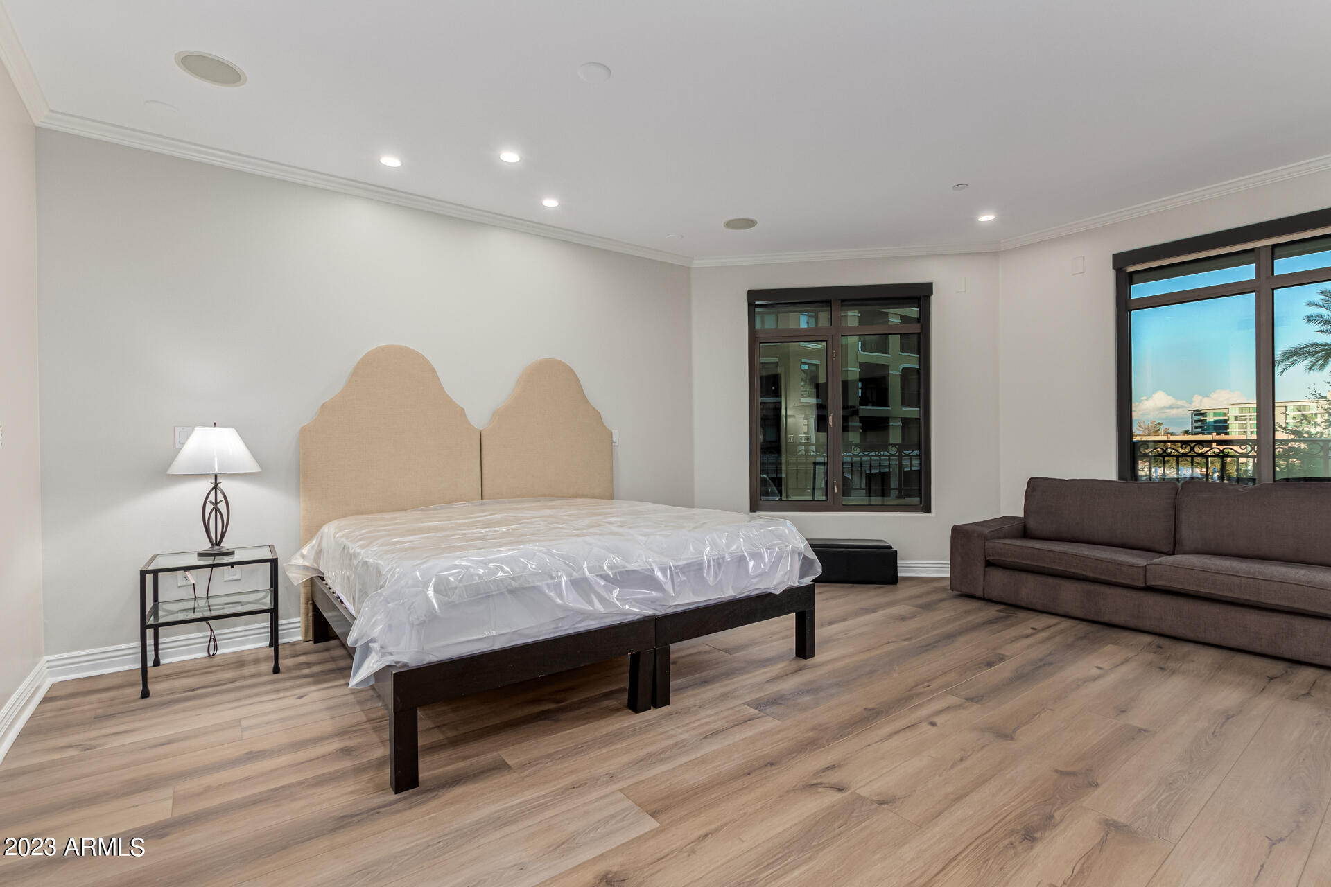 7175 E CAMELBACK Road, 309