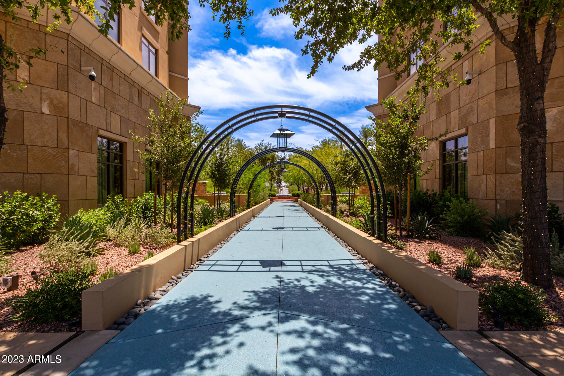 7175 E CAMELBACK Road, 309