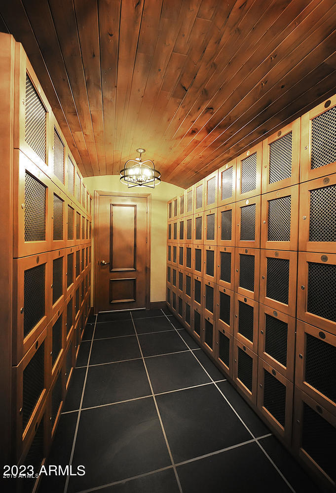 7175 E CAMELBACK Road, 309