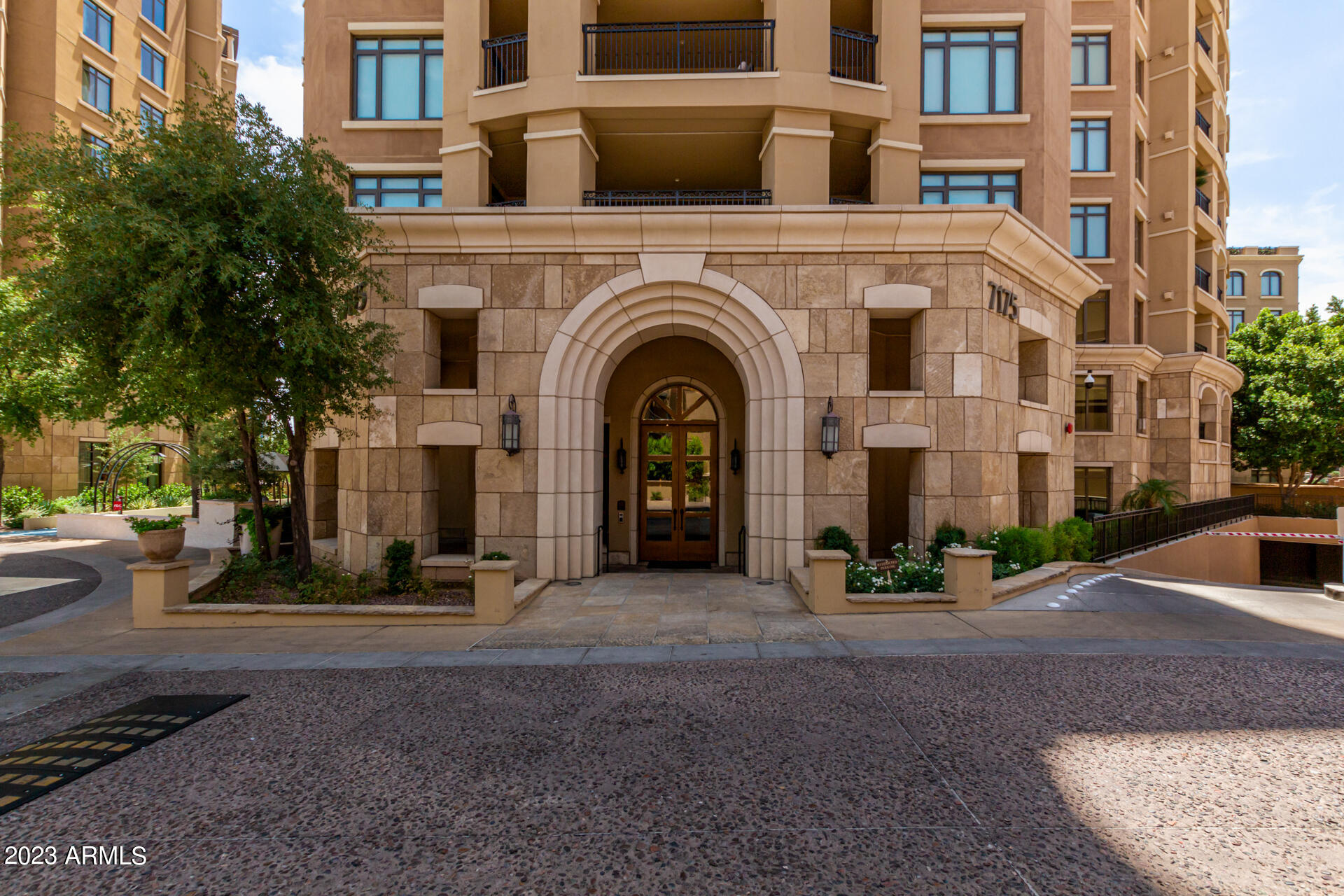 7175 E CAMELBACK Road, 309