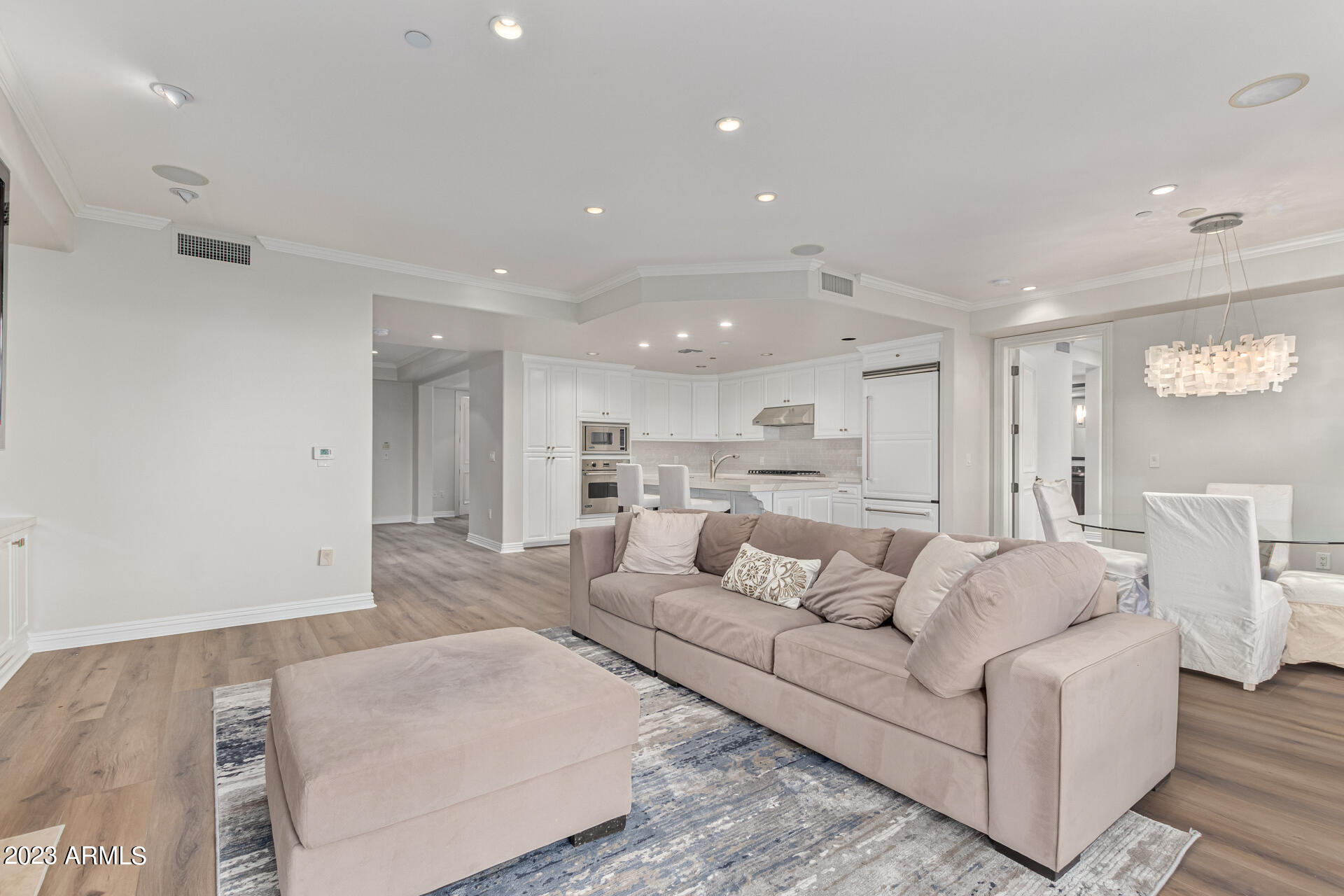 7175 E CAMELBACK Road, 309