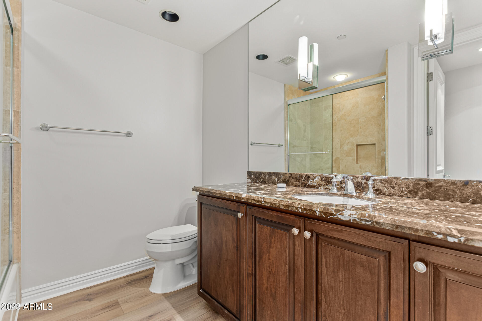 7175 E CAMELBACK Road, 309