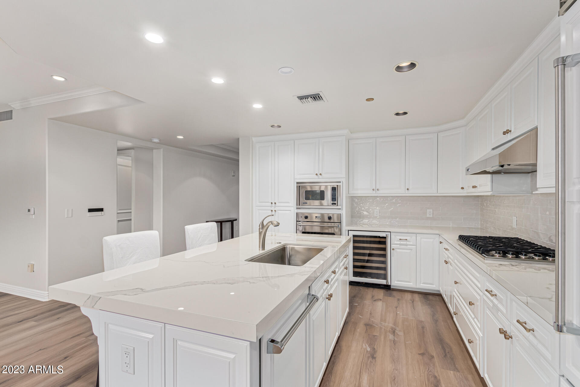 7175 E CAMELBACK Road, 309