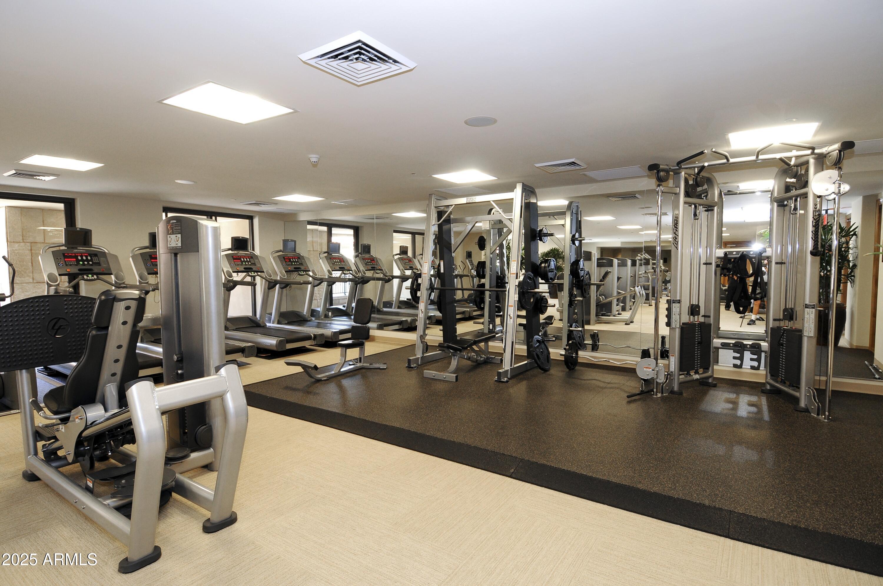 7181 E CAMELBACK Road, 907