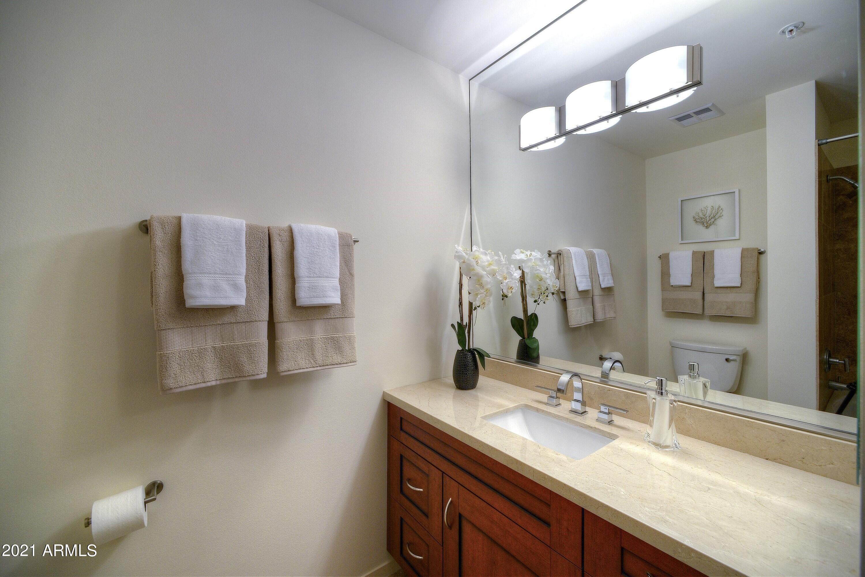 7157 E RANCHO VISTA Drive, 2012, Scottsdale Unit: 2012