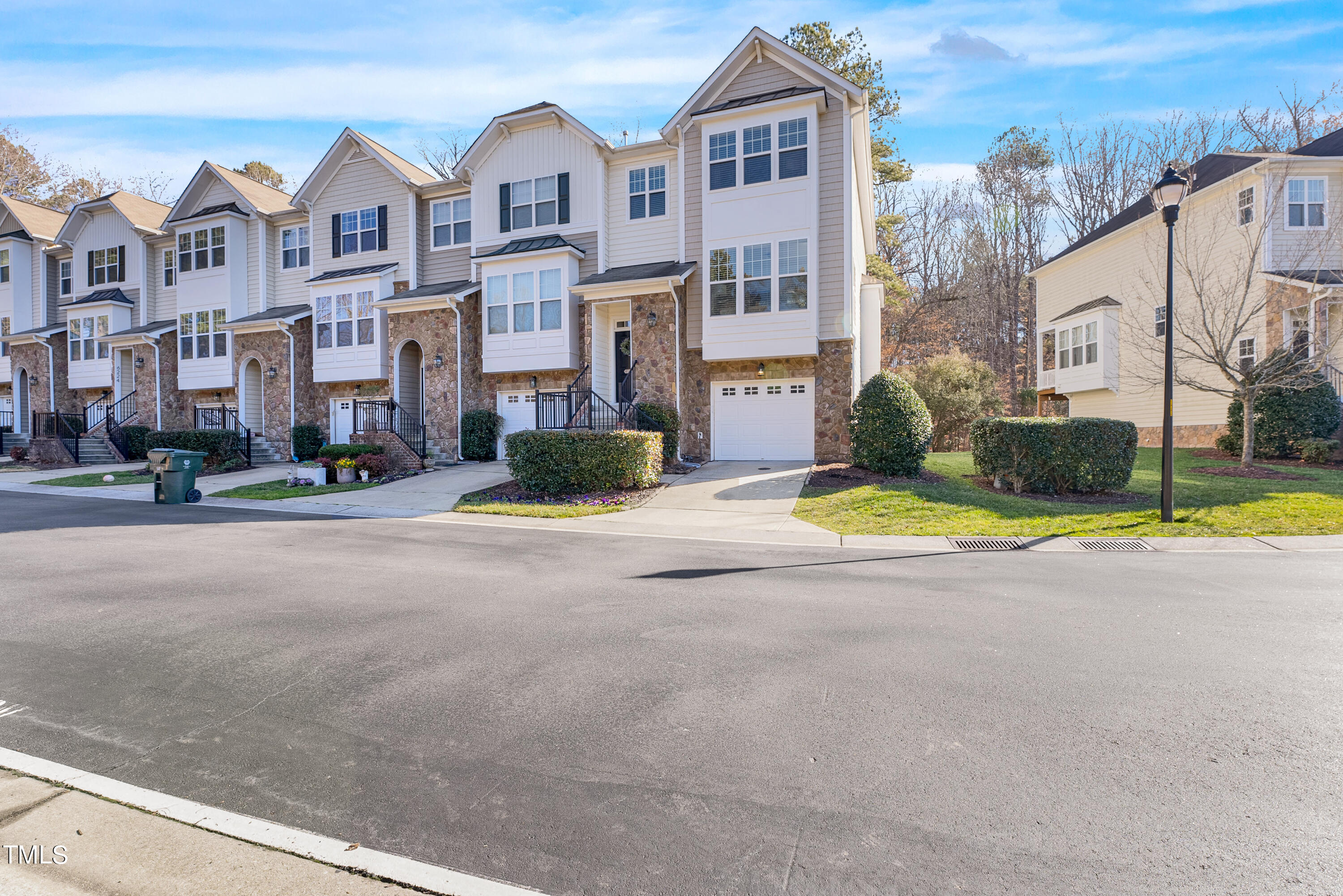 6218 Braidwood Court