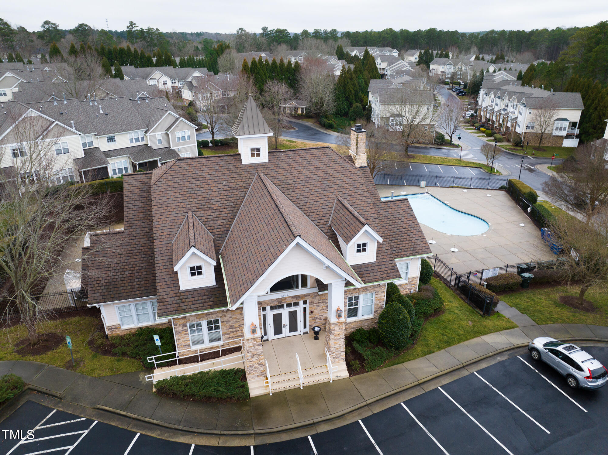 6218 Braidwood Court