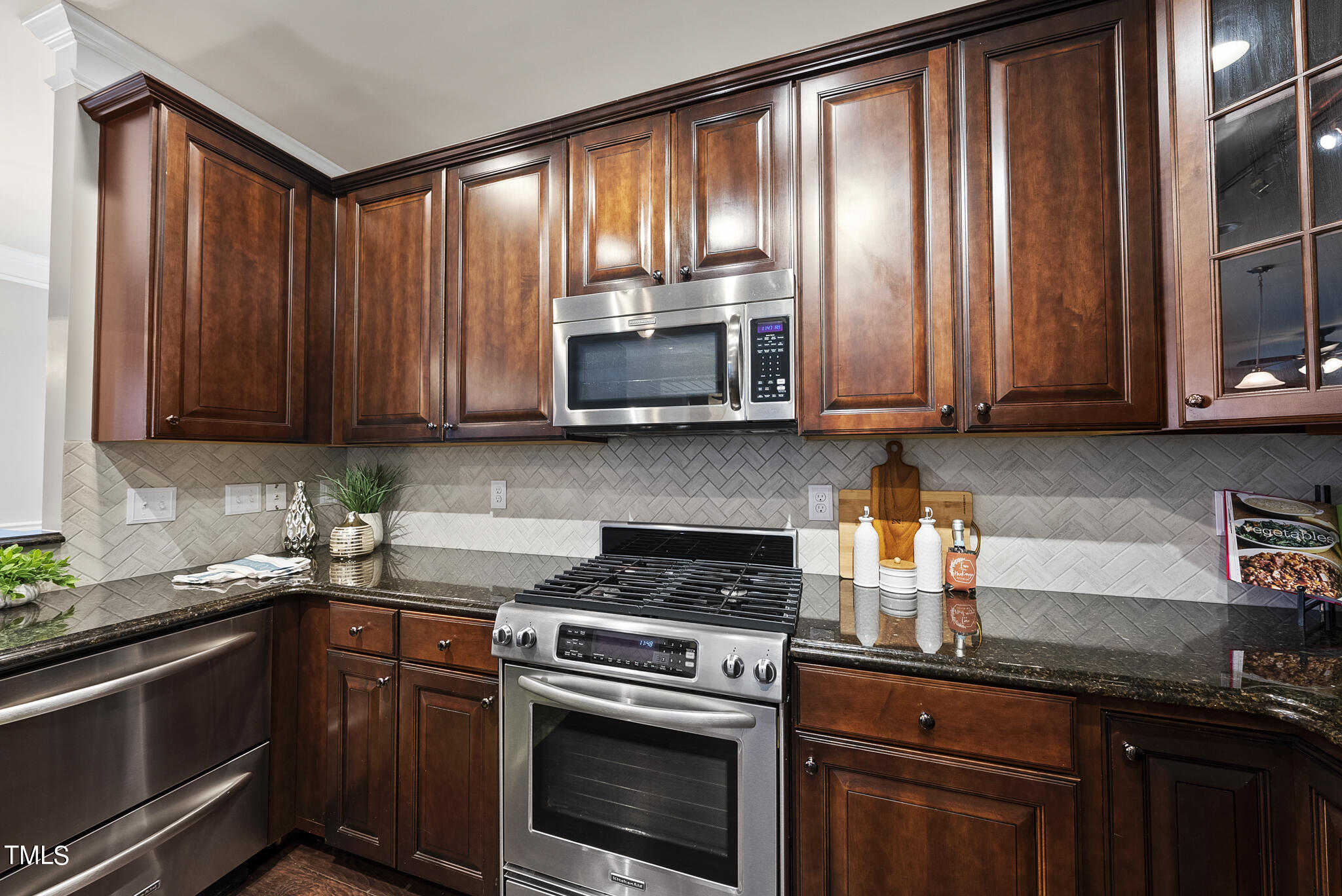 6218 Braidwood Court