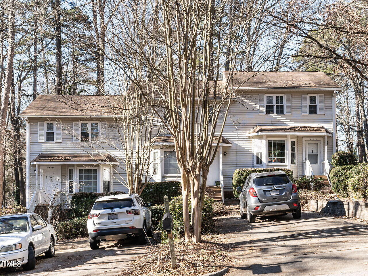 6921 Glendower Road