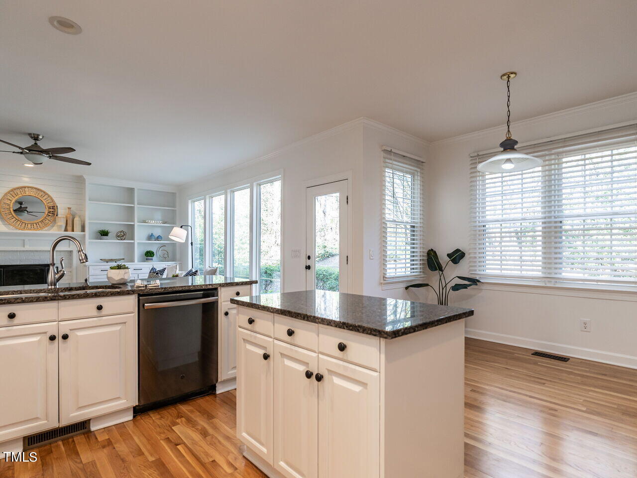 101 Emile Zola Drive