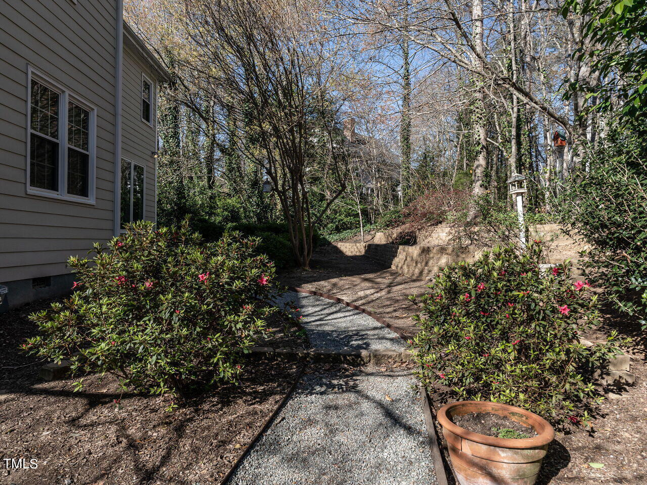 101 Emile Zola Drive