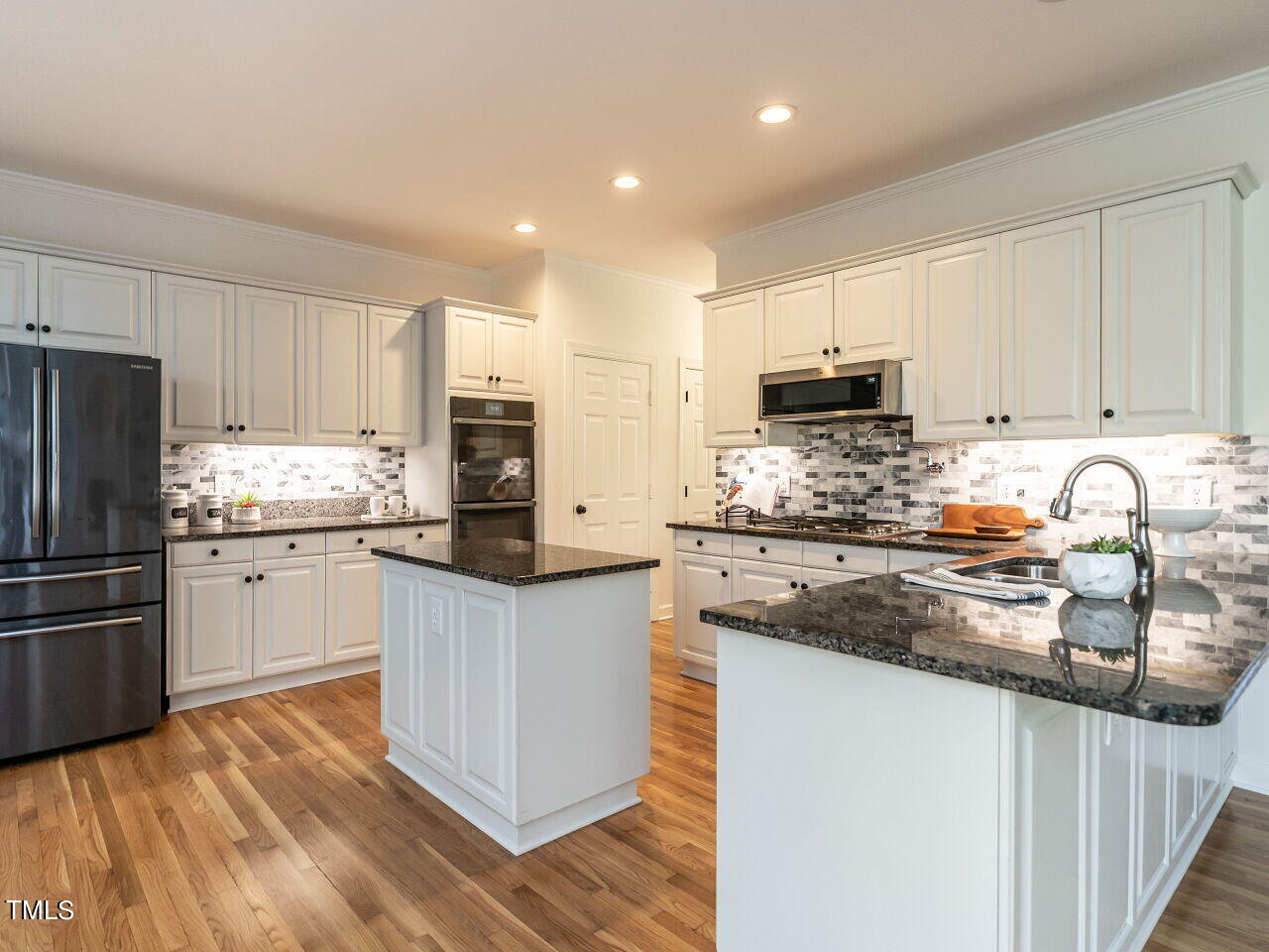 101 Emile Zola Drive