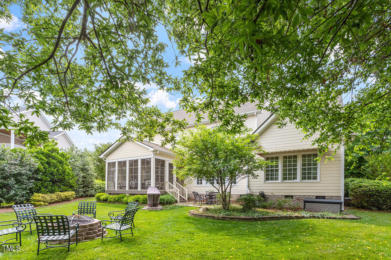 104 Reeve Hall Drive