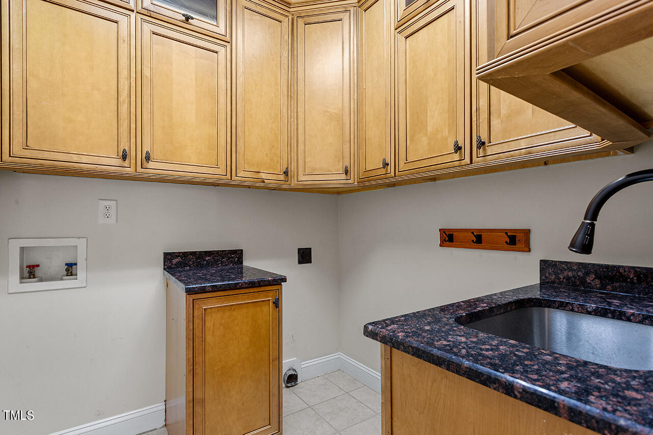 104 Reeve Hall Drive