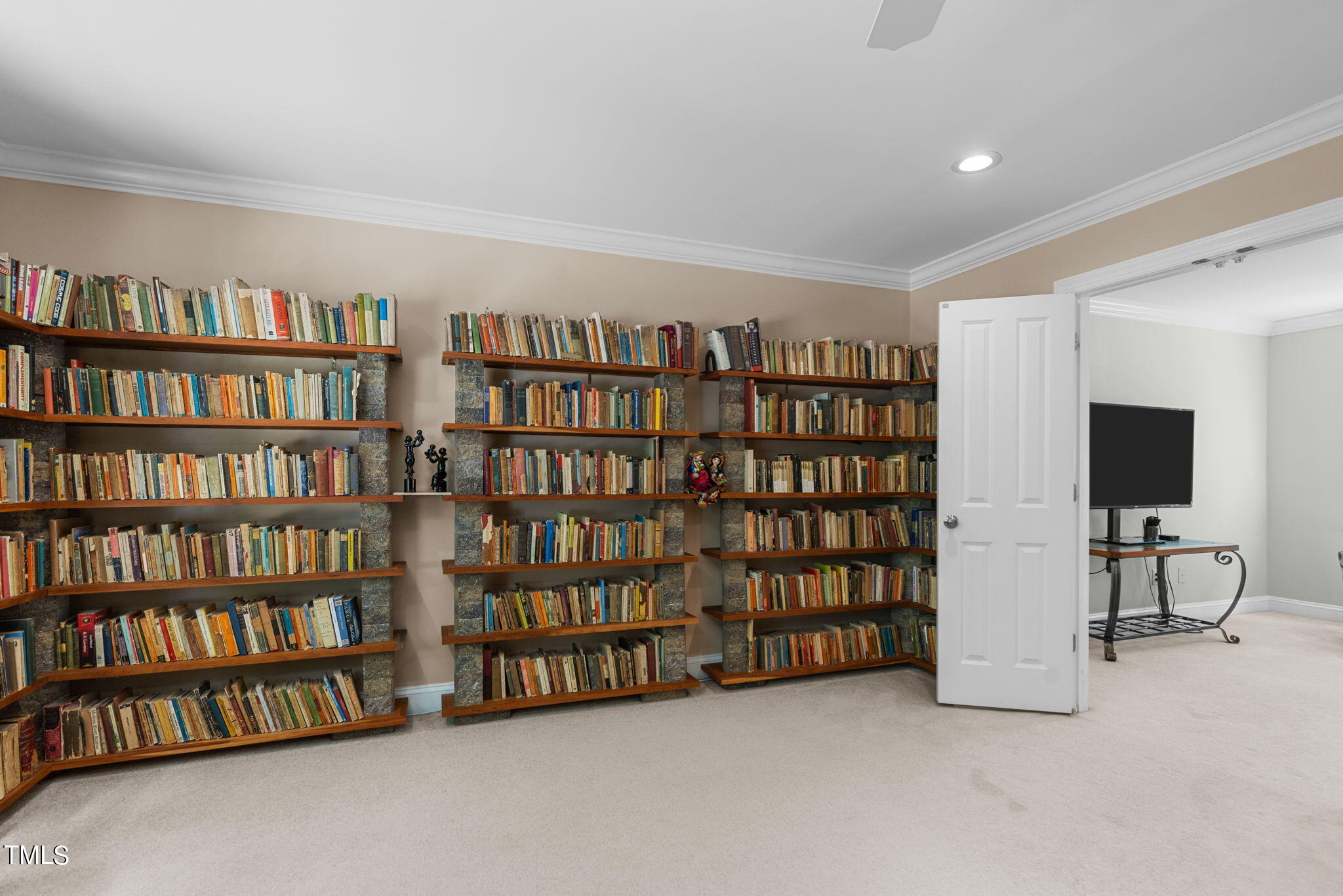 5600 Jomali Drive