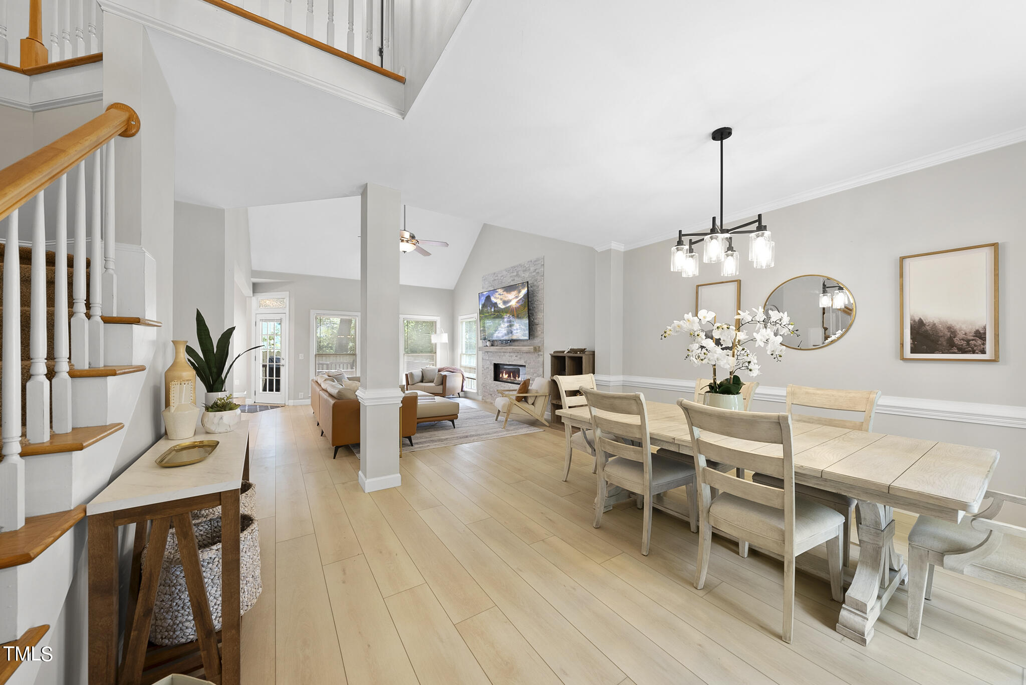 107 Agassi Court