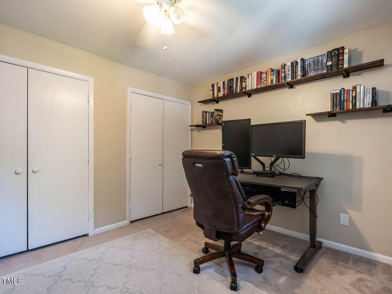 3903 Wendy Lane