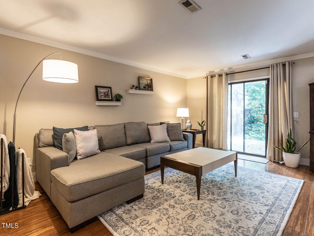 3903 Wendy Lane