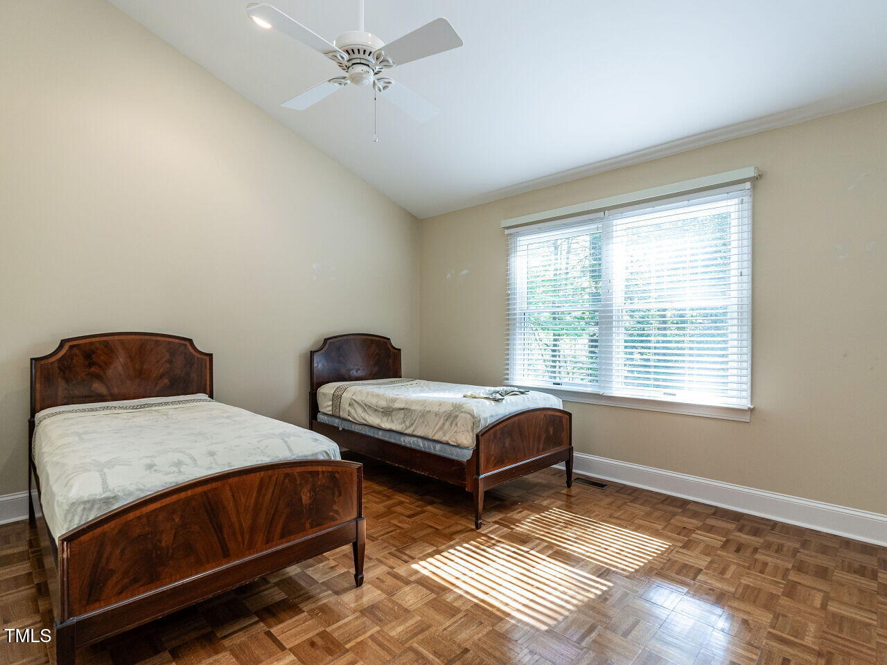 690 Spindlewood