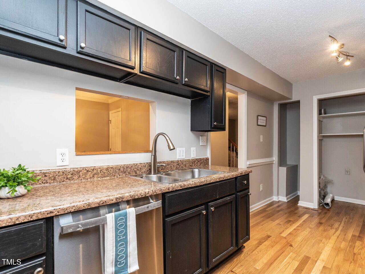 6902 Falls Of Neuse Road