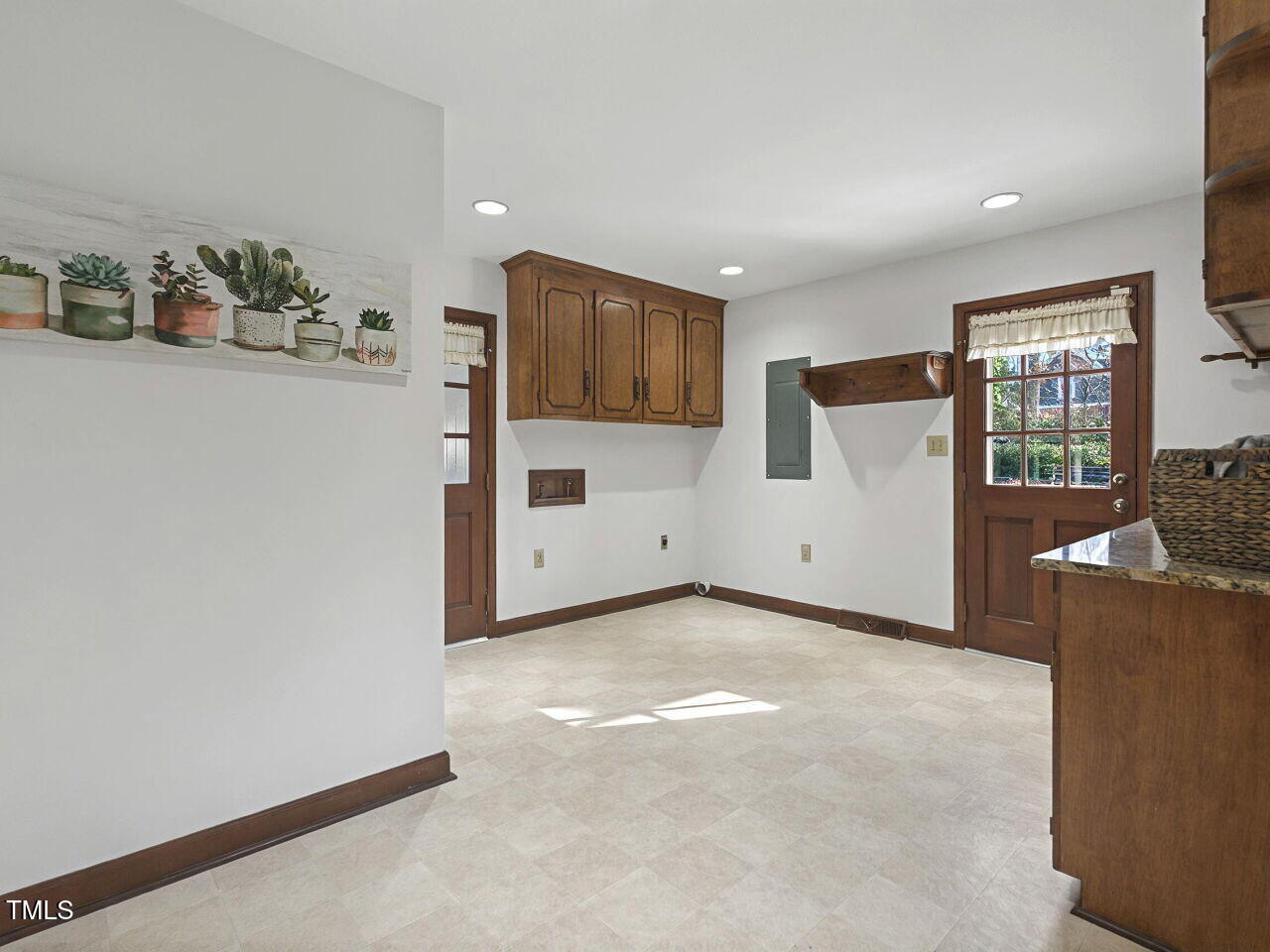 5800 Forest Drive